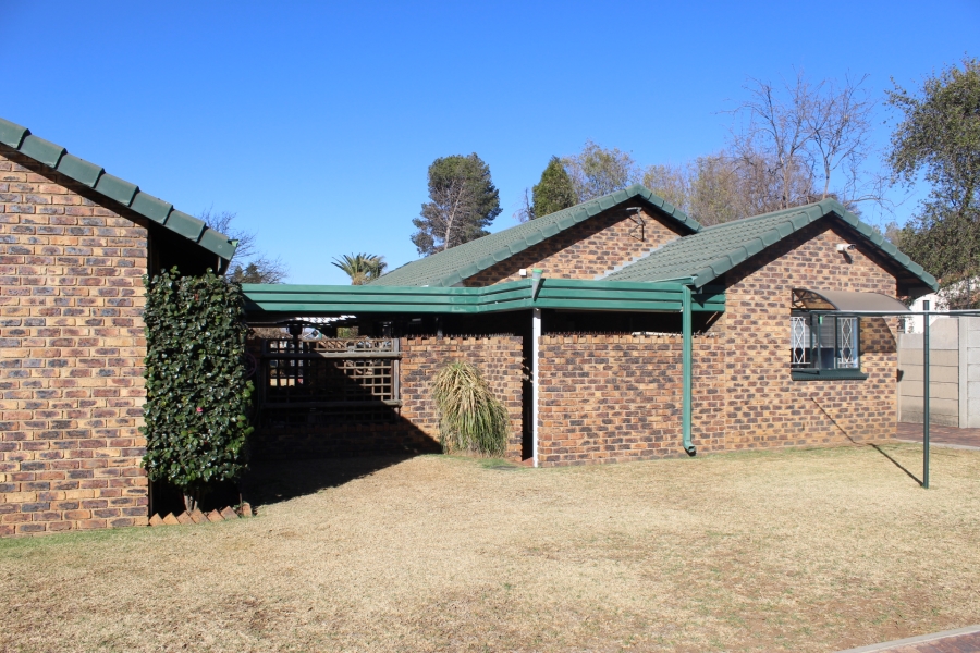 3 Bedroom Property for Sale in Vaalpark Free State